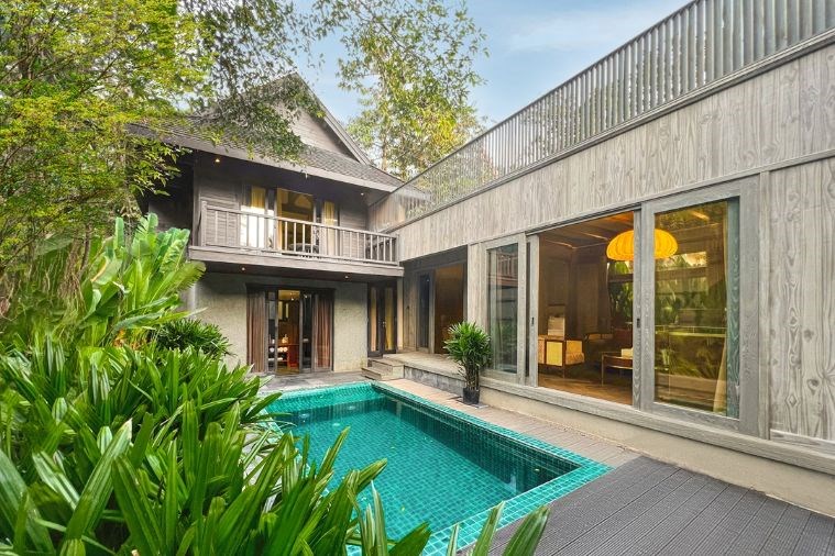 An Lam Retreats Saigon River